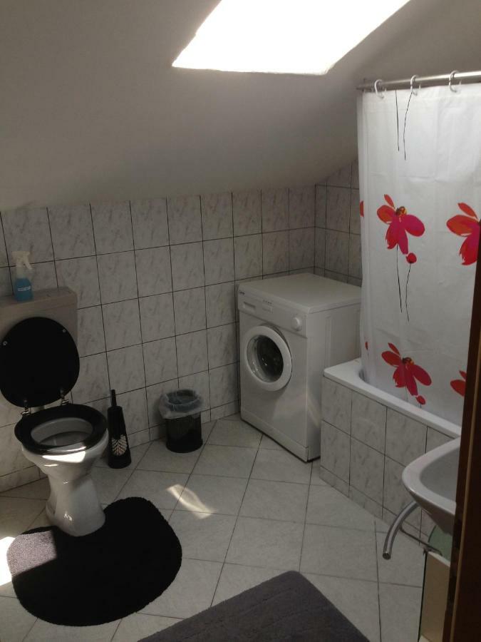 Apartment D&D Малинска Екстериор снимка
